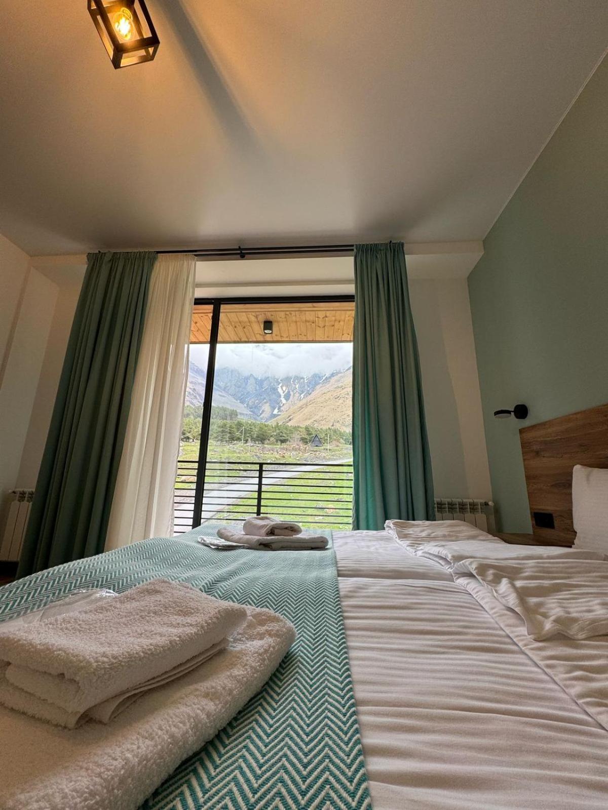 Kazbegi Hotel Grand View Екстер'єр фото