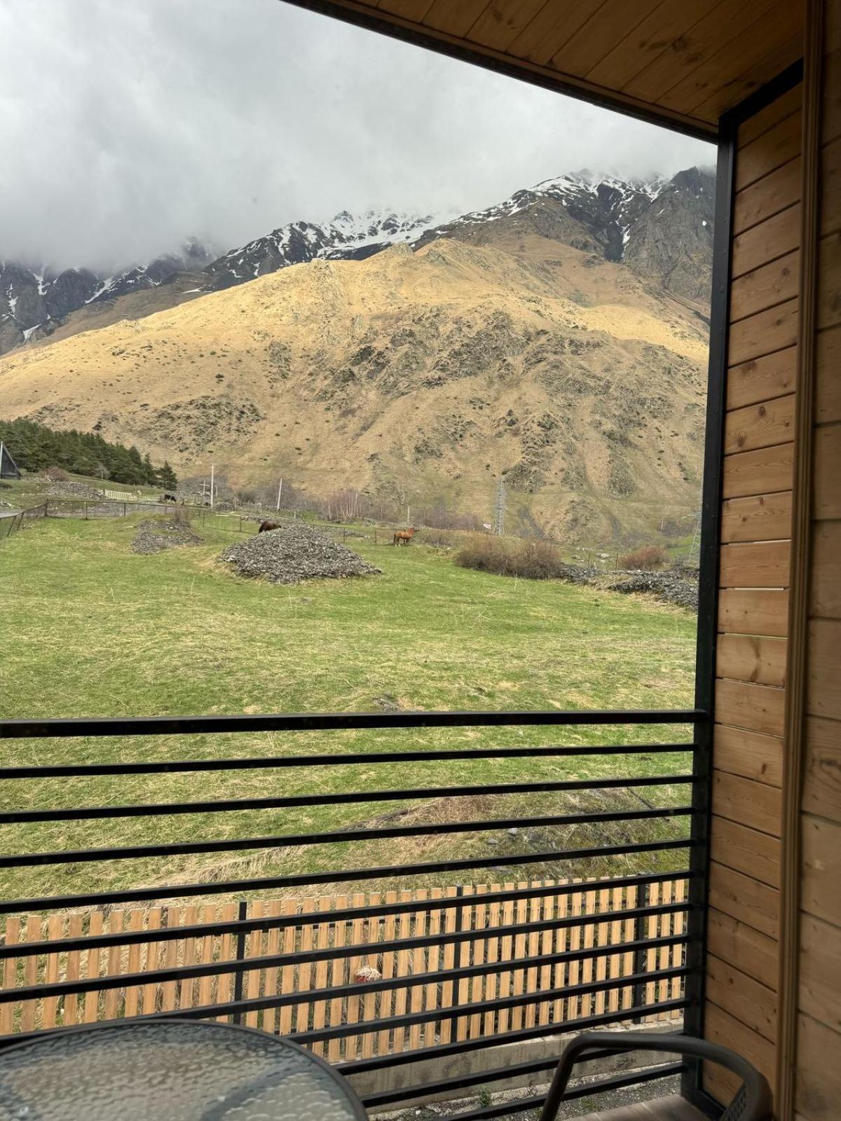 Kazbegi Hotel Grand View Екстер'єр фото