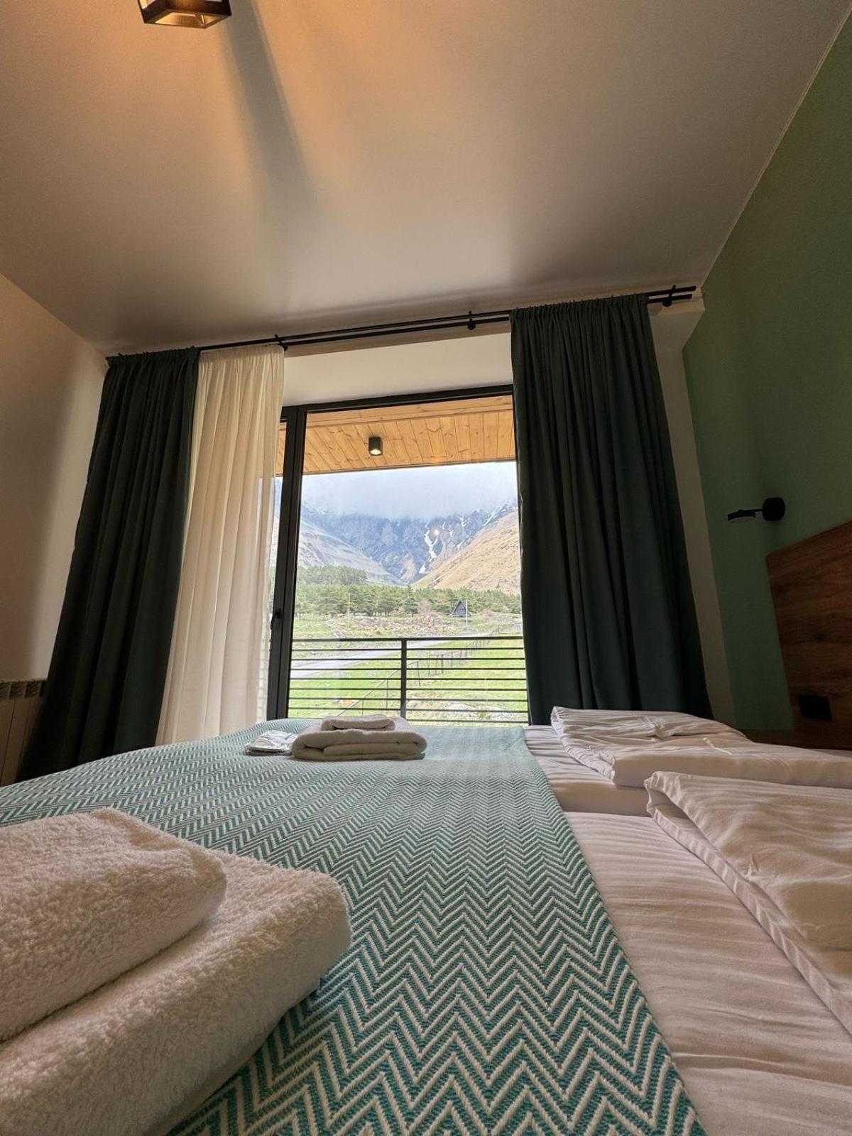 Kazbegi Hotel Grand View Екстер'єр фото