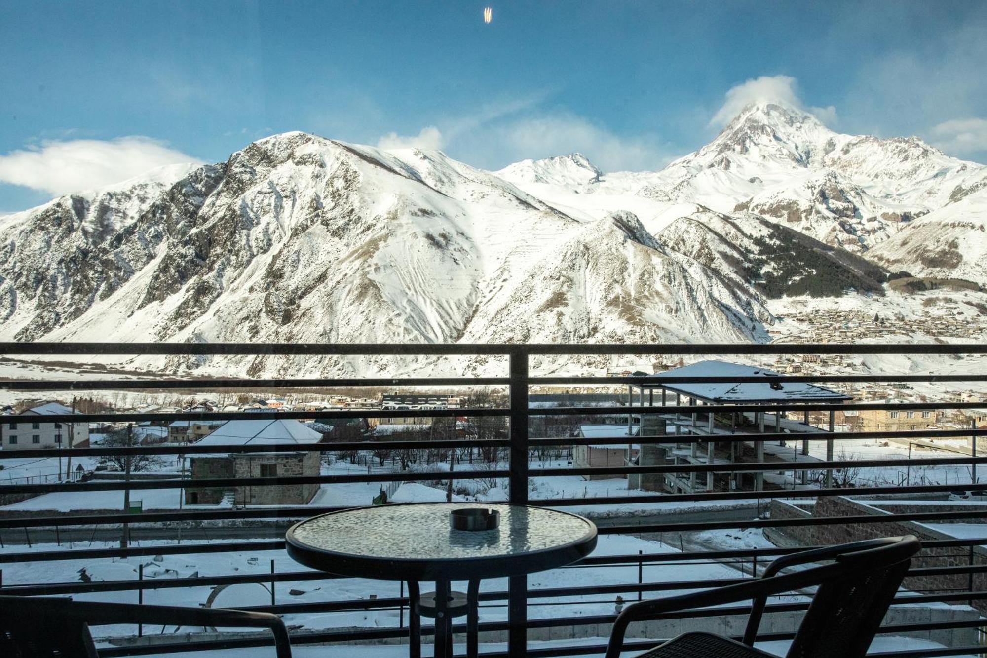 Kazbegi Hotel Grand View Екстер'єр фото